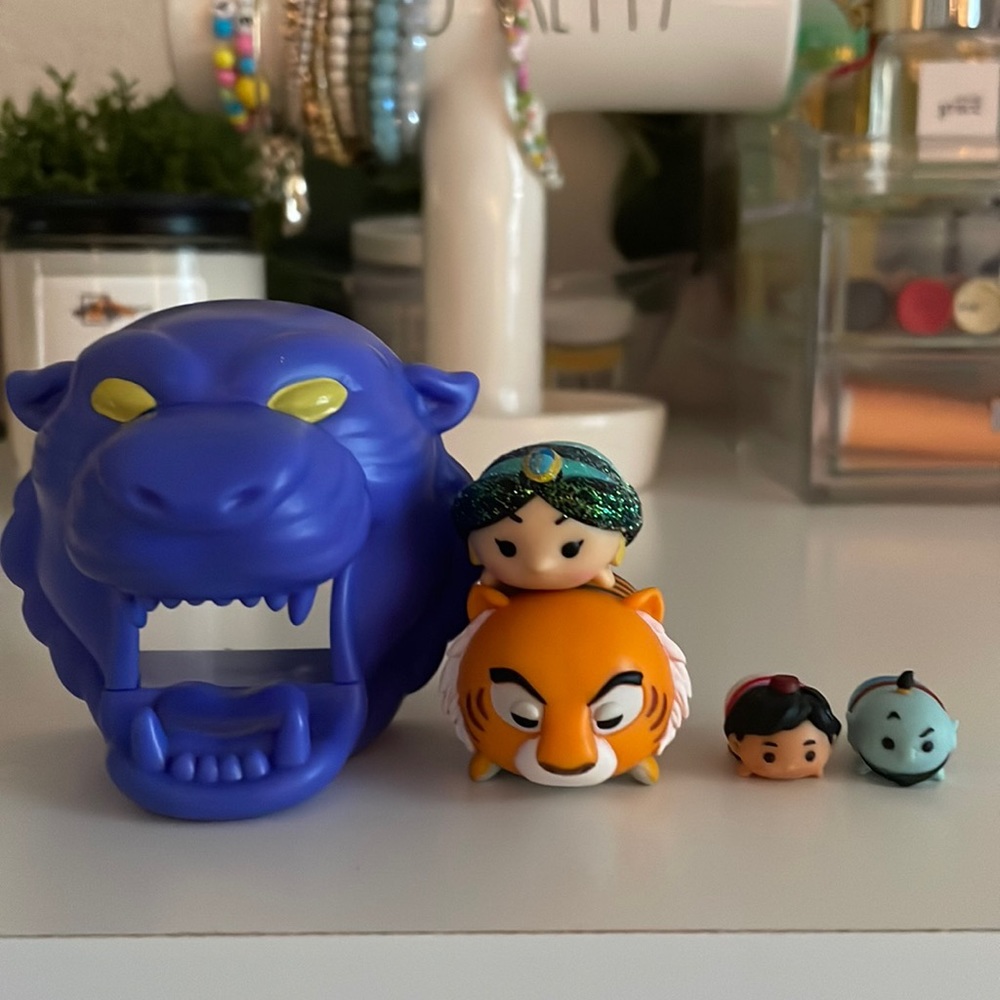 Tsum Tsum Collectors Allison set!